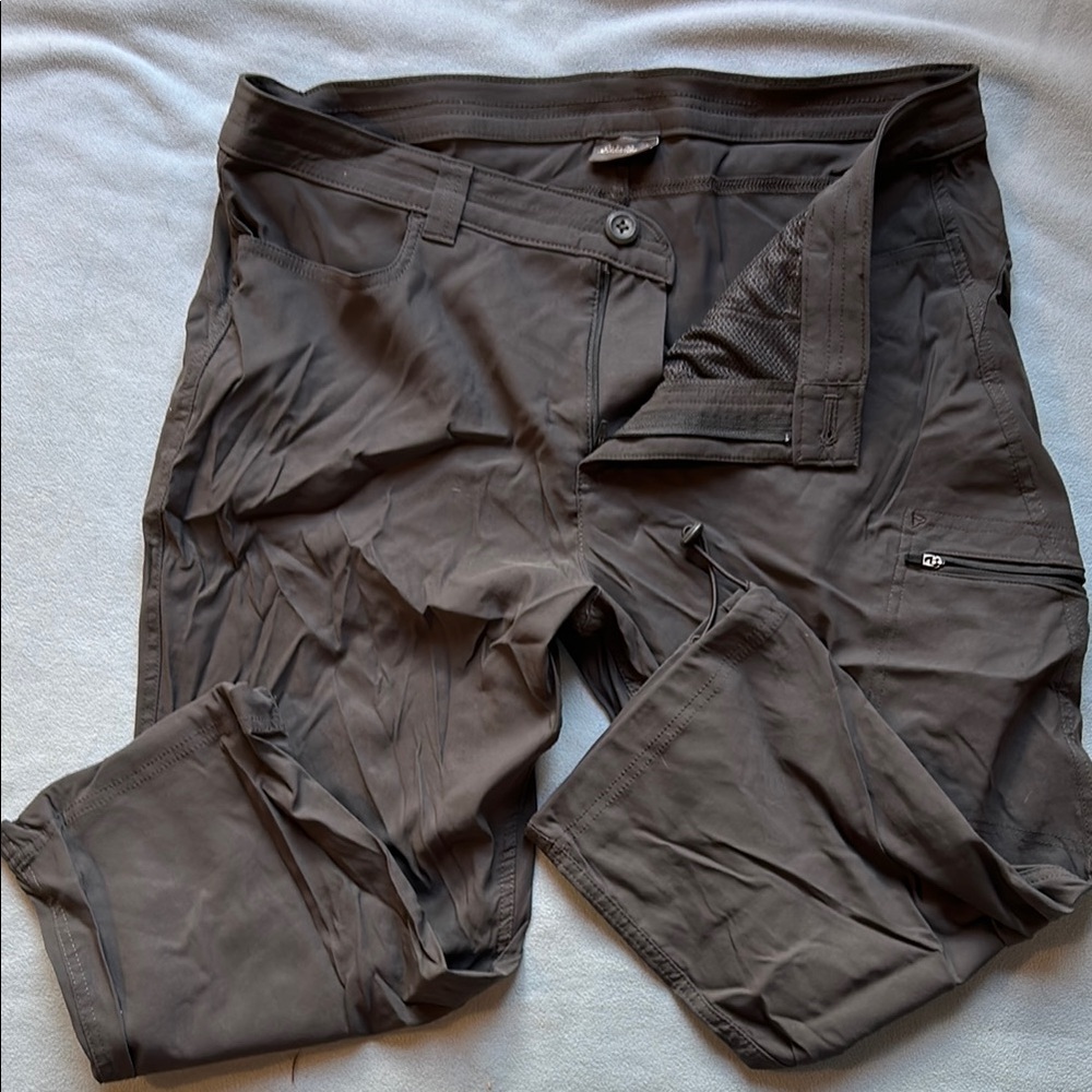 Women’s Gray Capris